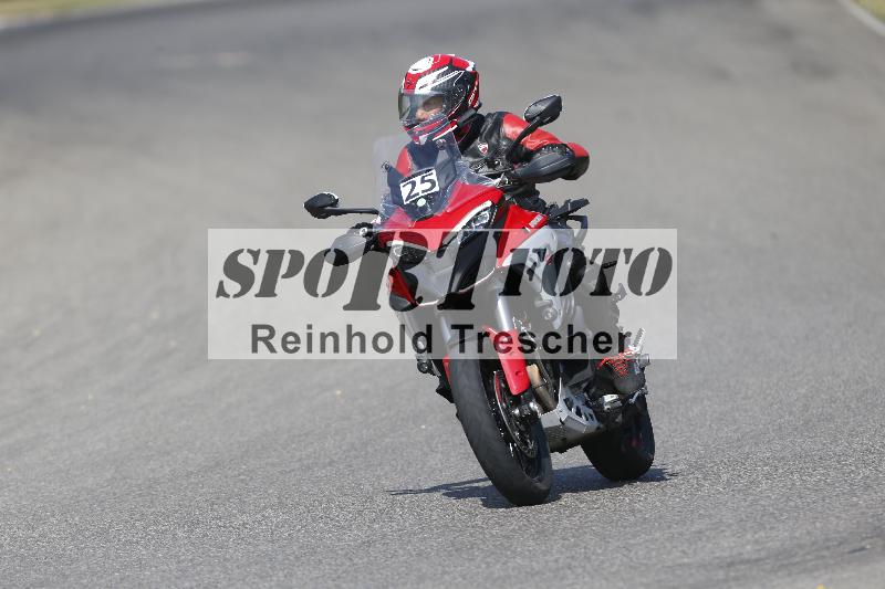 /24 16.07.2026  Cornu Master School ADR/gruen-vert/25